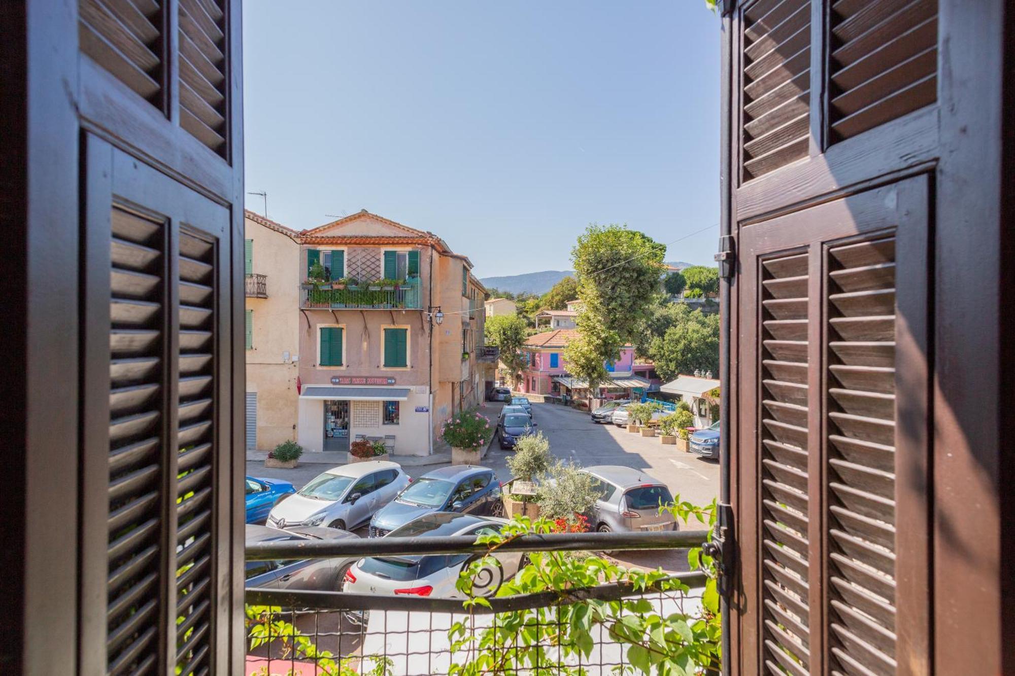 Logis Hotel Beausejour Berre-les-Alpes Ngoại thất bức ảnh